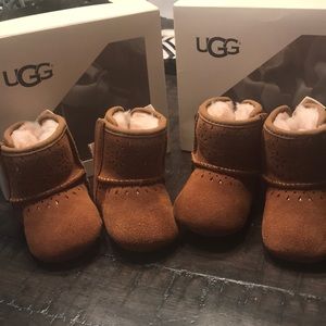 Toddler Bailey Bow Uggs Wheat Color